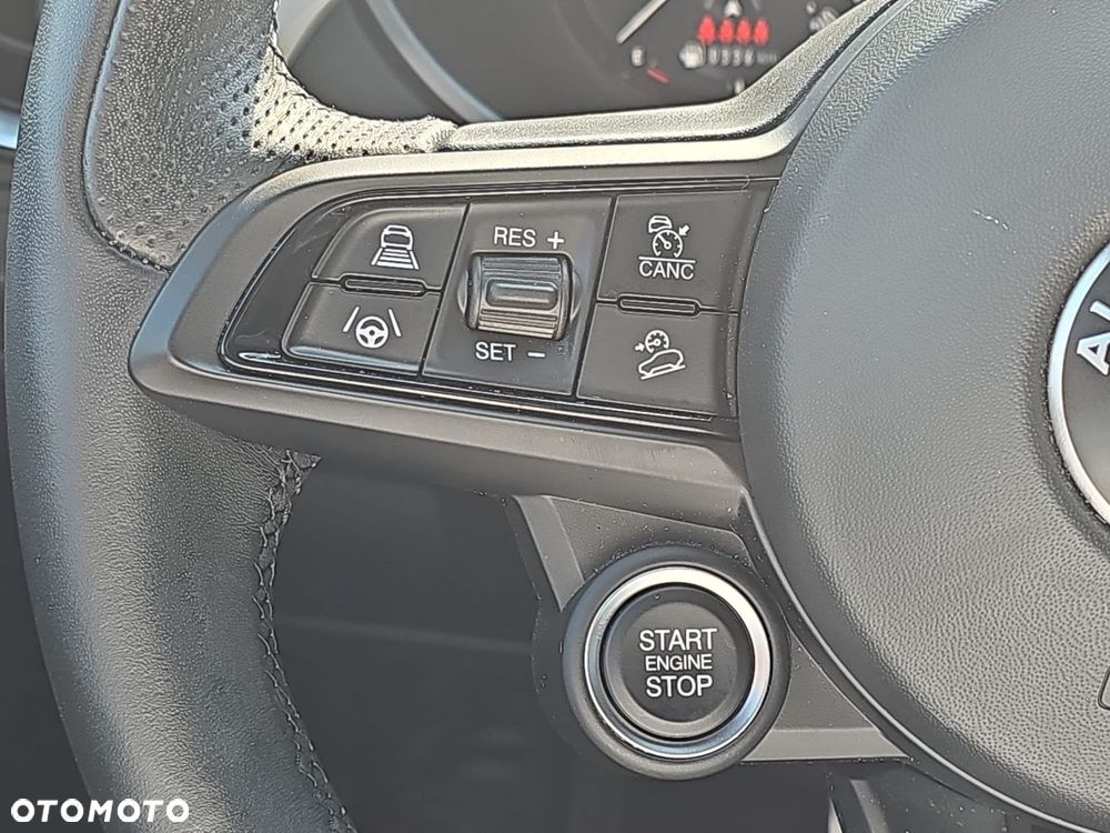 Alfa Romeo Stelvio 2.0 Turbo Veloce Q4 - 22