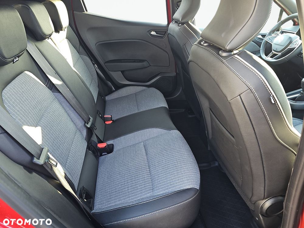 Renault Clio 1.0 TCe Techno - 15