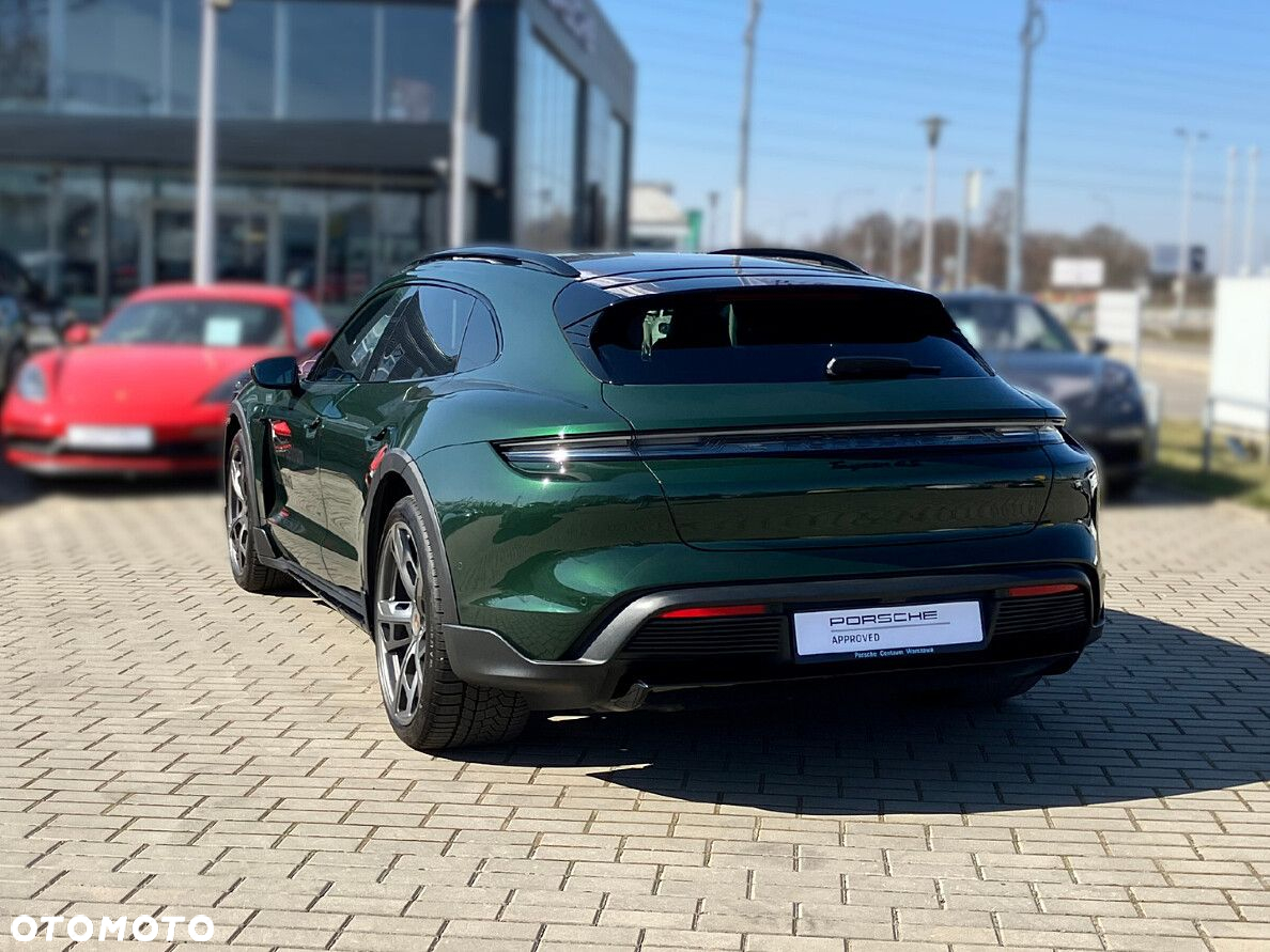 Porsche Taycan - 7
