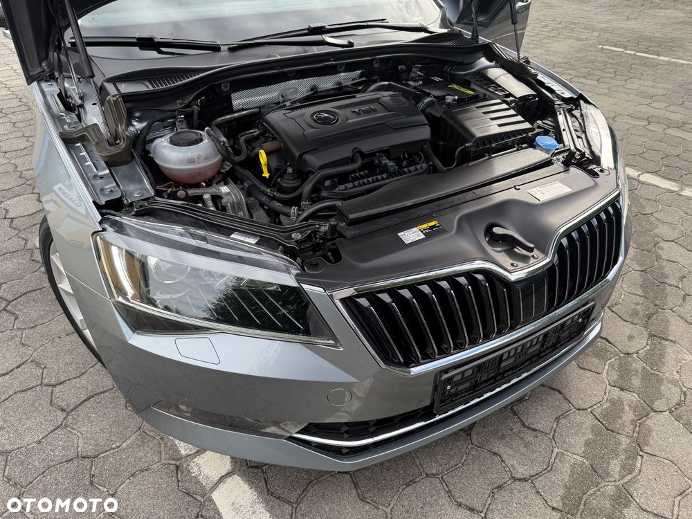 Skoda Superb Combi 1.8 TSI DSG Ambition - 22