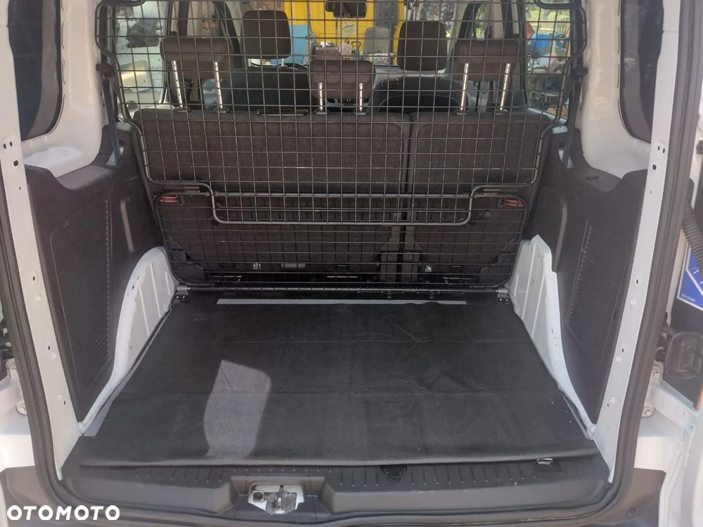 Ford Transit Connect - 5