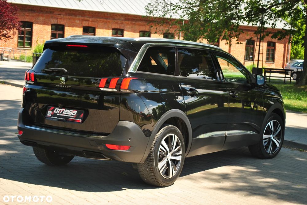 Peugeot 5008 - 8