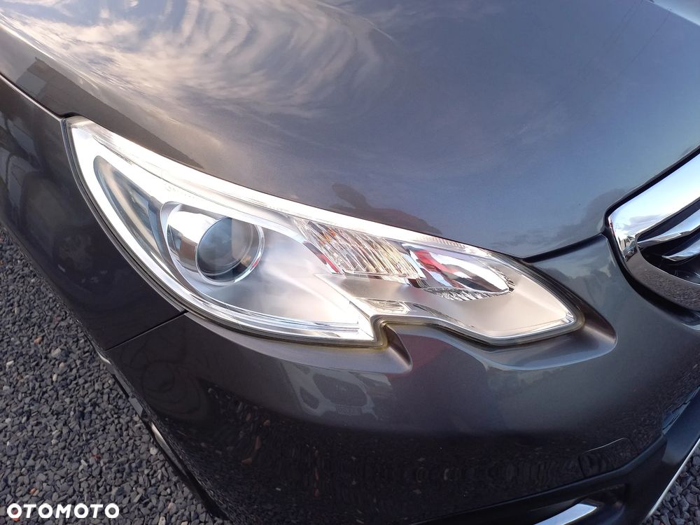 Peugeot 2008 e-HDi FAP 92 STOP & START Style - 11