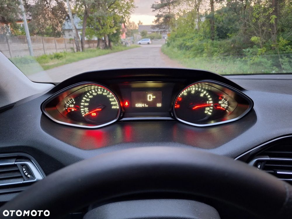 Peugeot 308 - 16