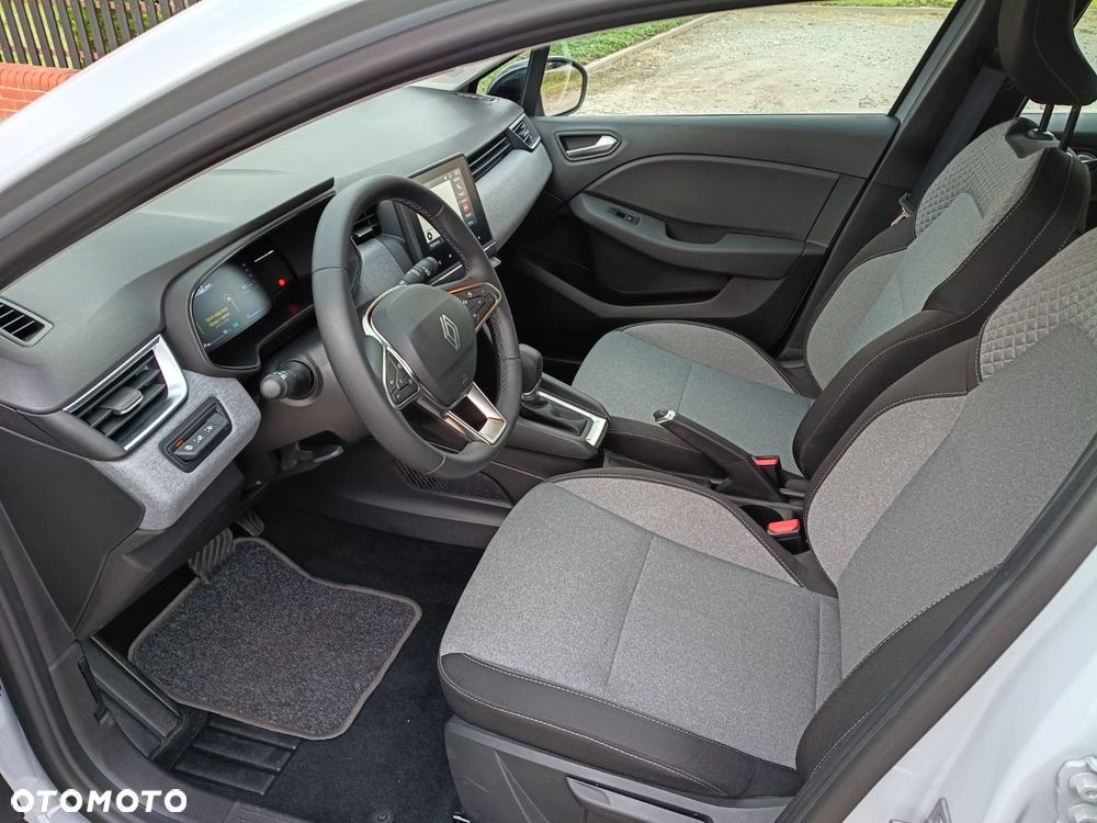 Renault Clio - 12