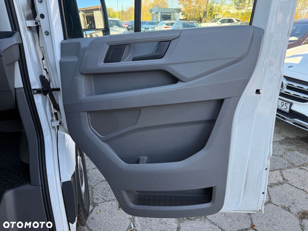 Volkswagen Crafter - 11