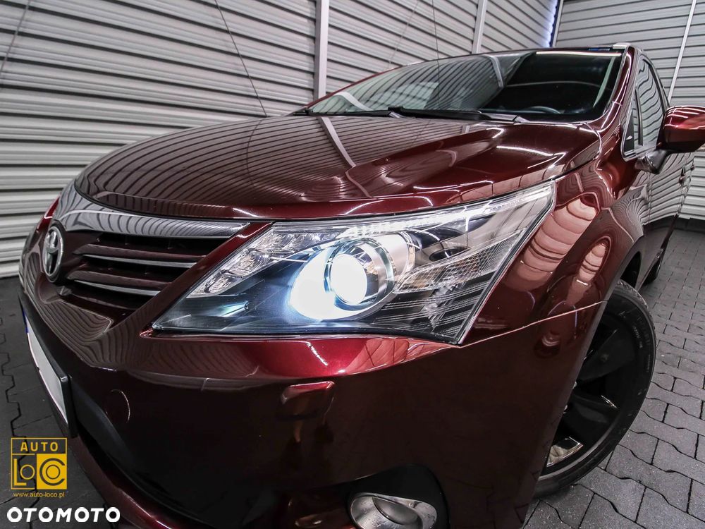 Toyota Avensis 2.0 D-4D Premium - 30