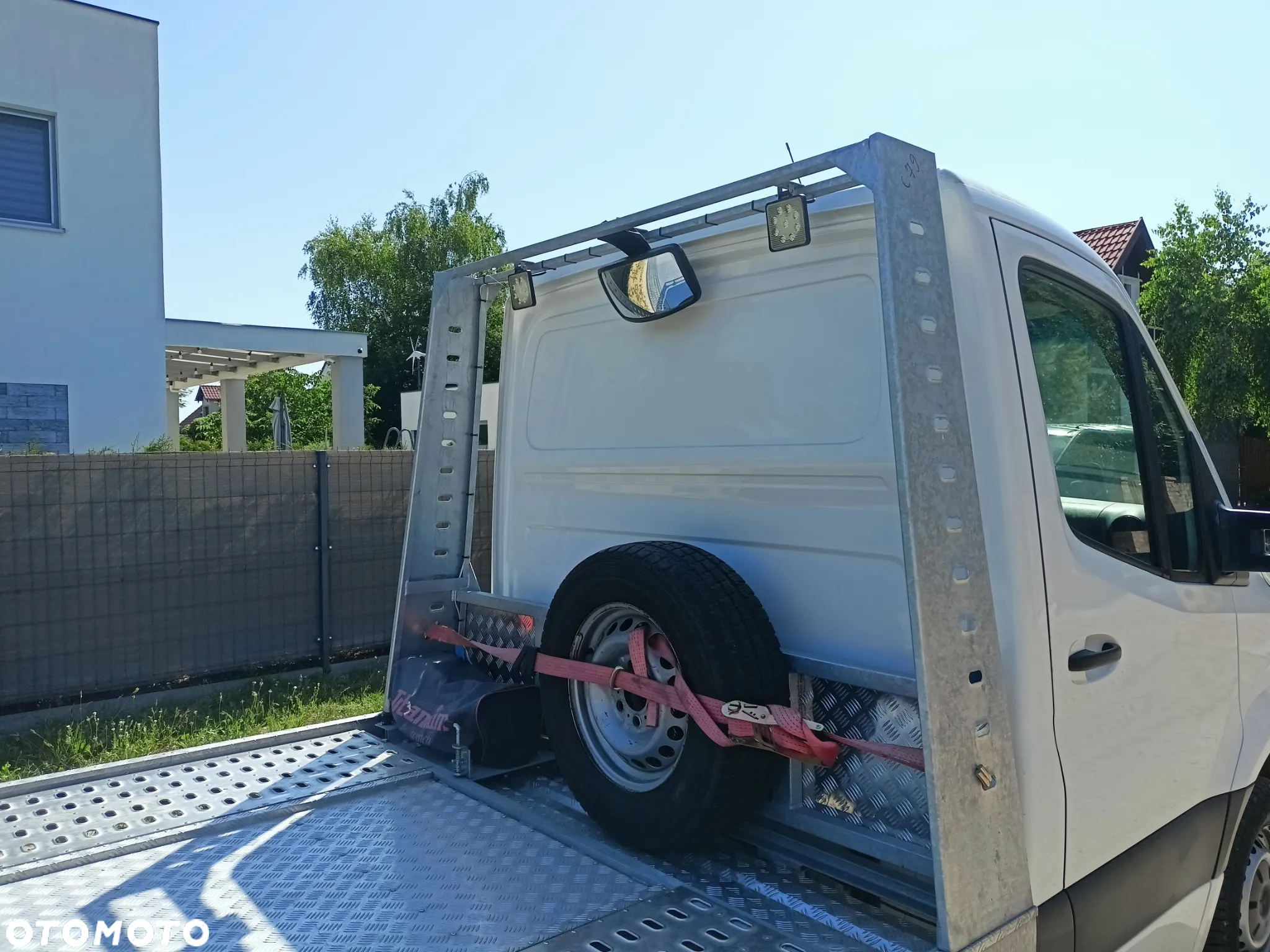 Mercedes-Benz Sprinter - 8