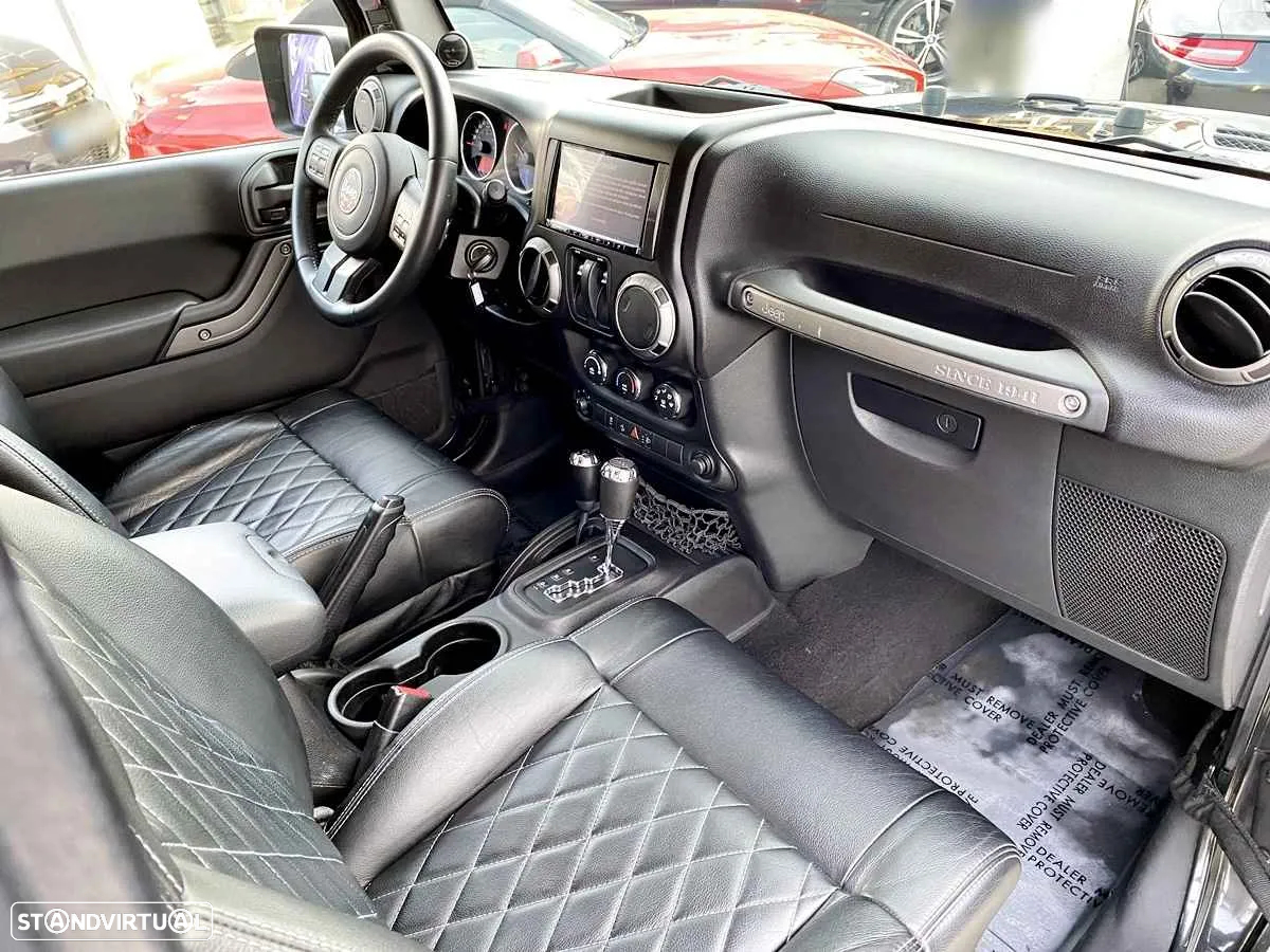 Jeep Wrangler - 28