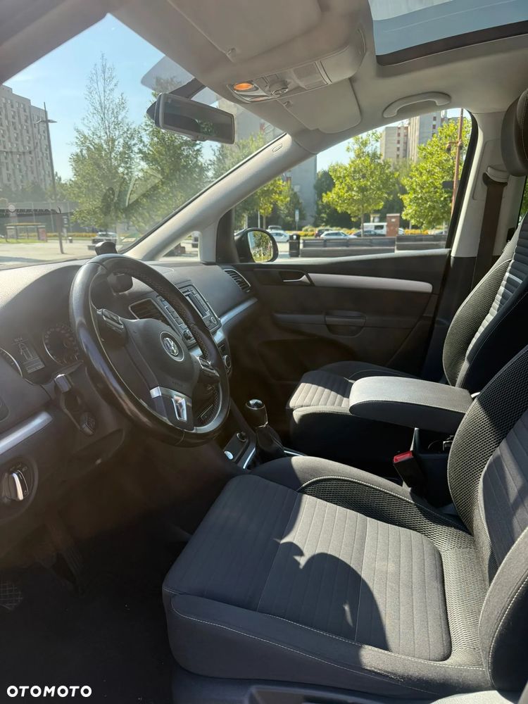 Volkswagen Sharan 2.0 TDI Highline - 19