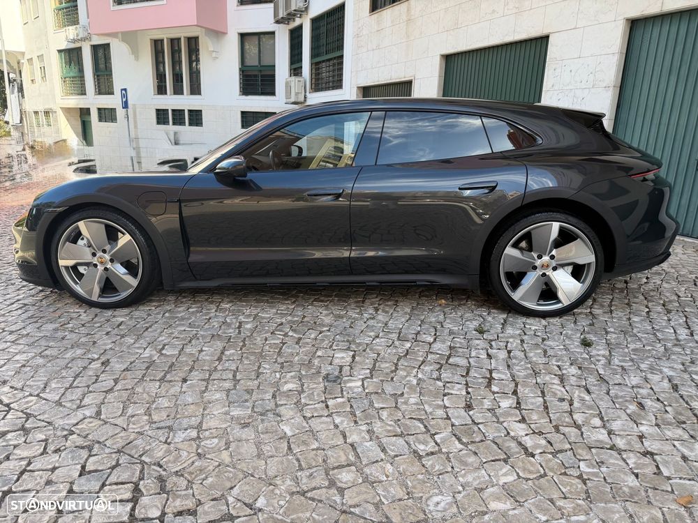 Porsche Taycan Cross Turismo Turbo - 19