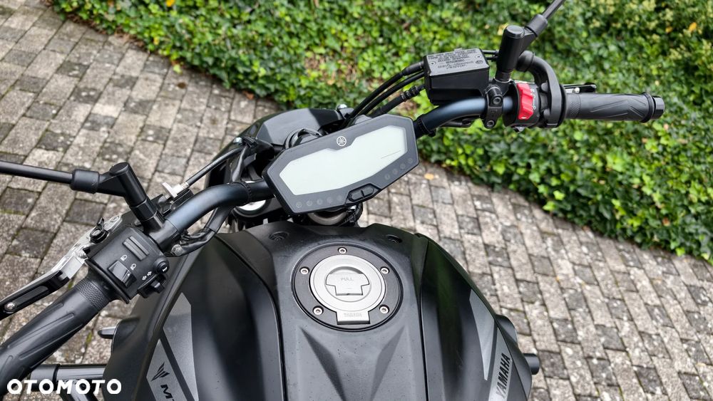 Yamaha MT - 16