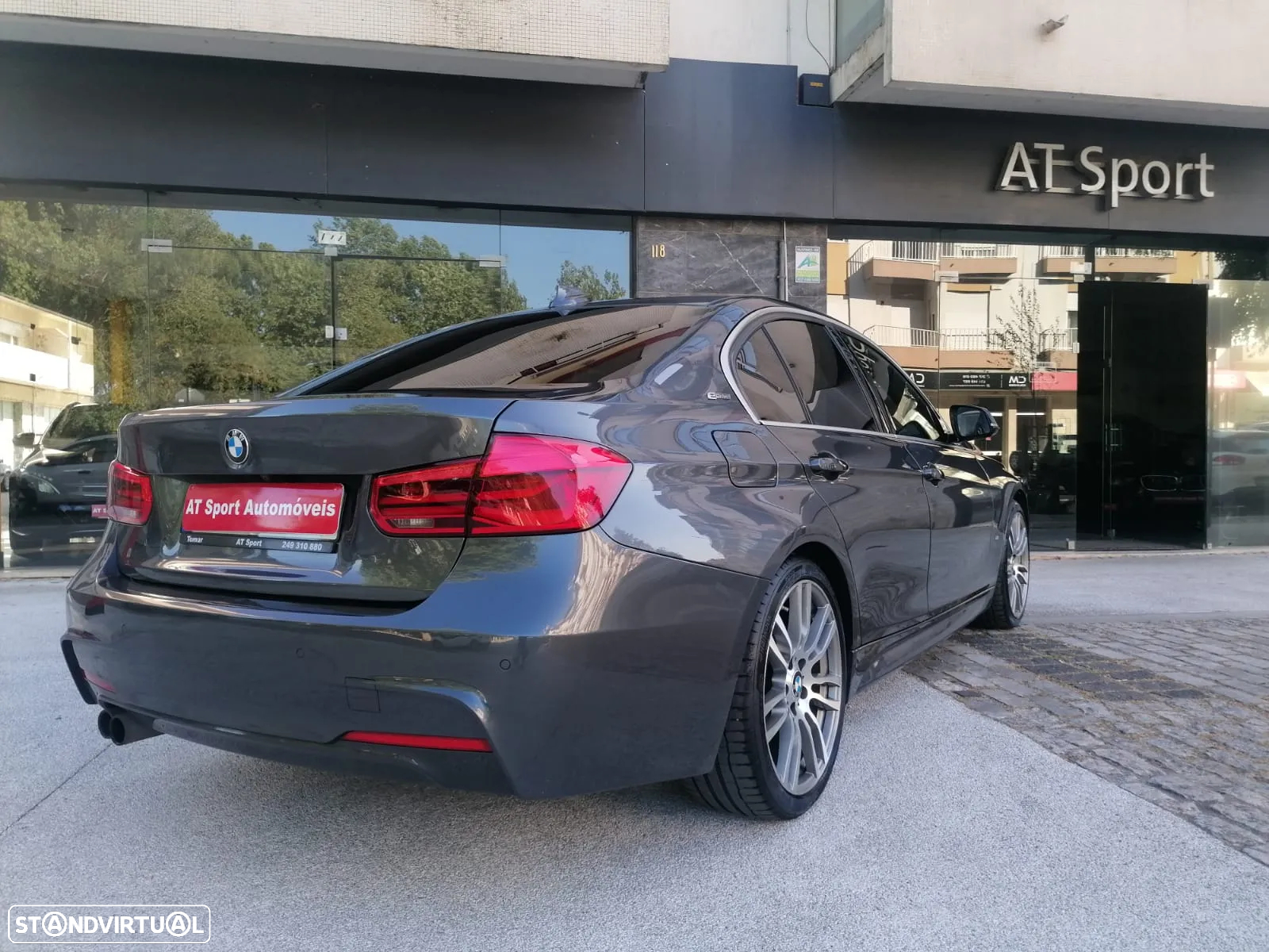 BMW 330 e iPerformance Pack M - 4