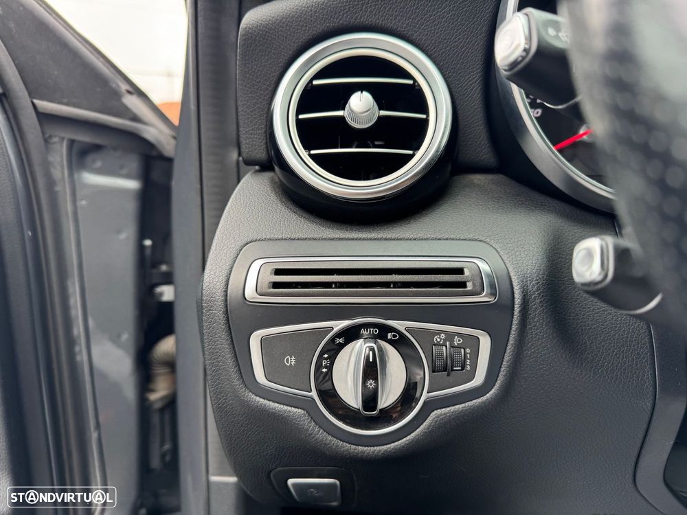 Mercedes-Benz C 200 d AMG Line - 24