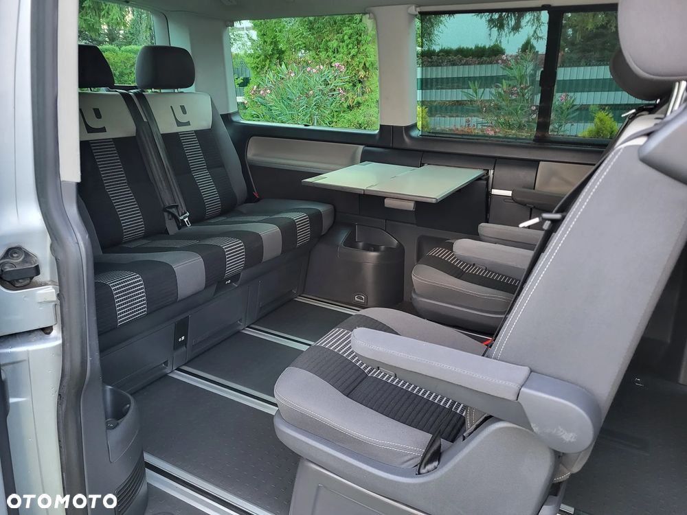 Volkswagen Multivan - 9