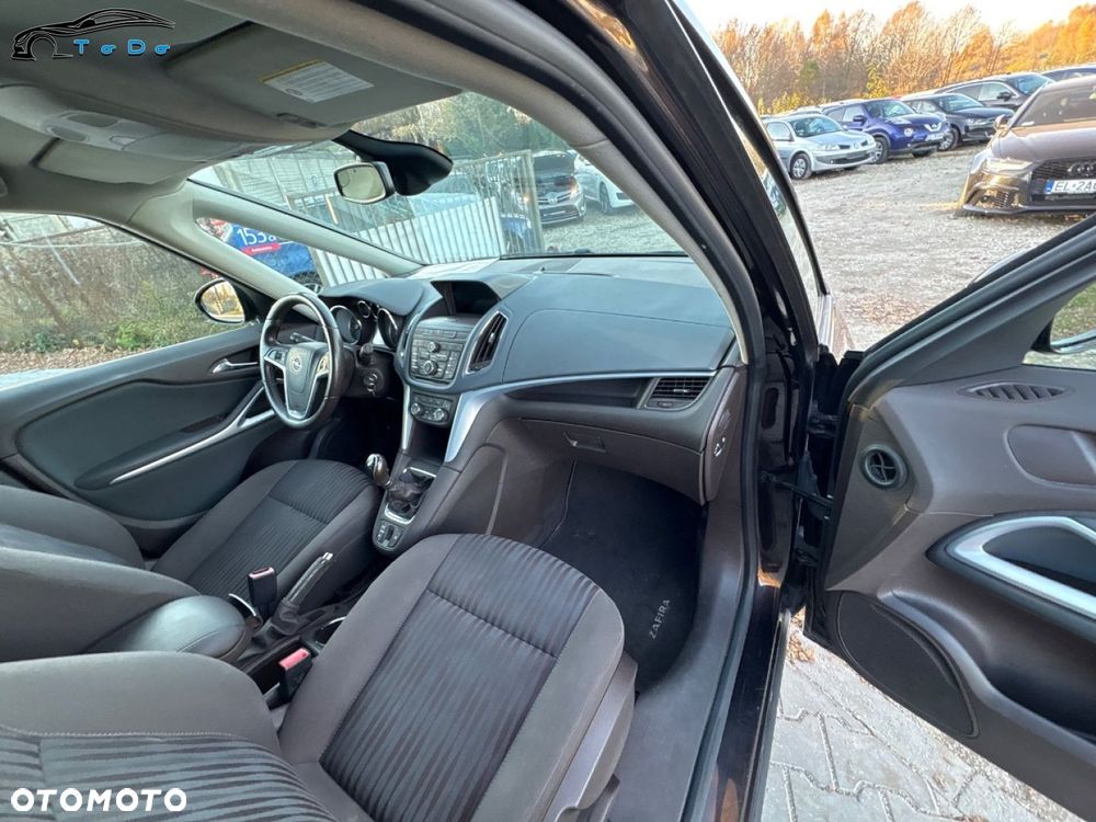 Opel Zafira 1.4 T Cosmo EcoFLEX S&S - 27