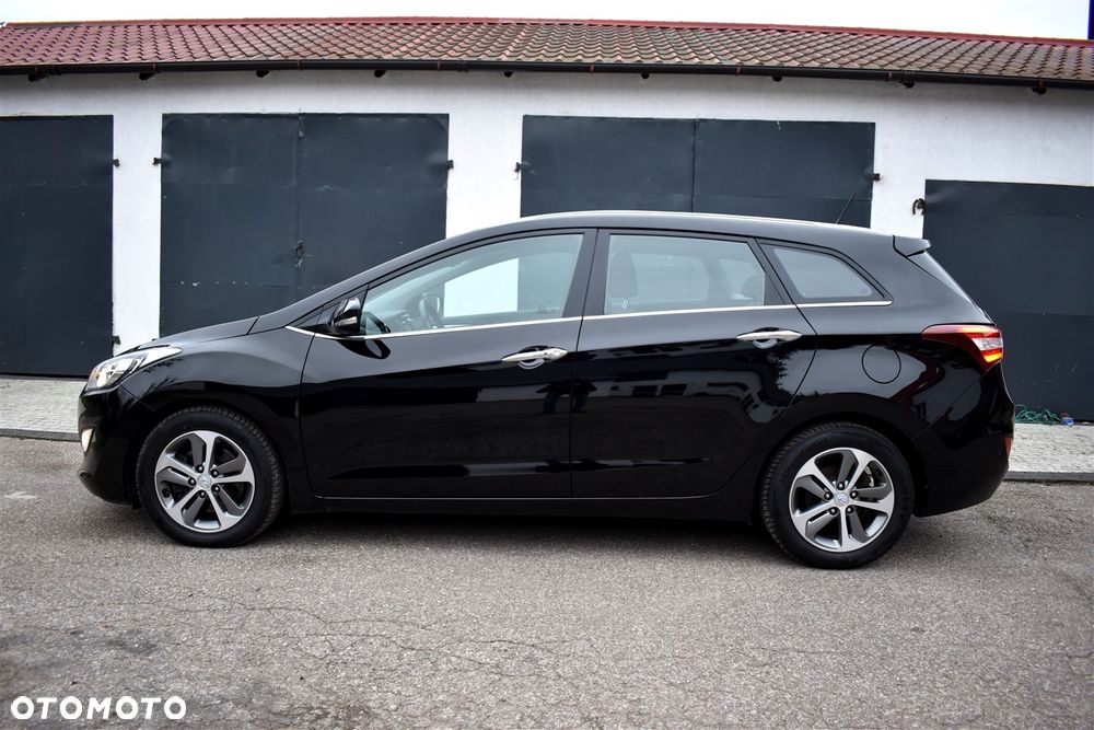 Hyundai i30 blue Kombi 1.6 CRDi DCT Trend - 5