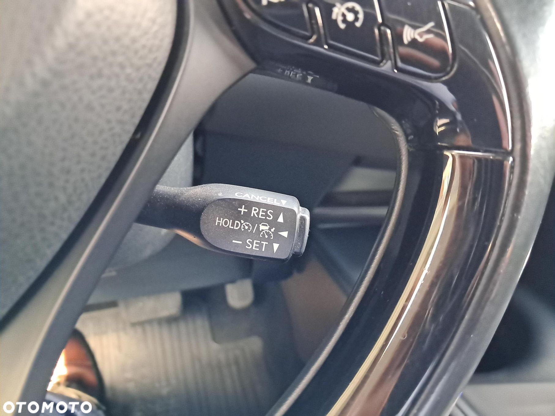Toyota C-HR - 12