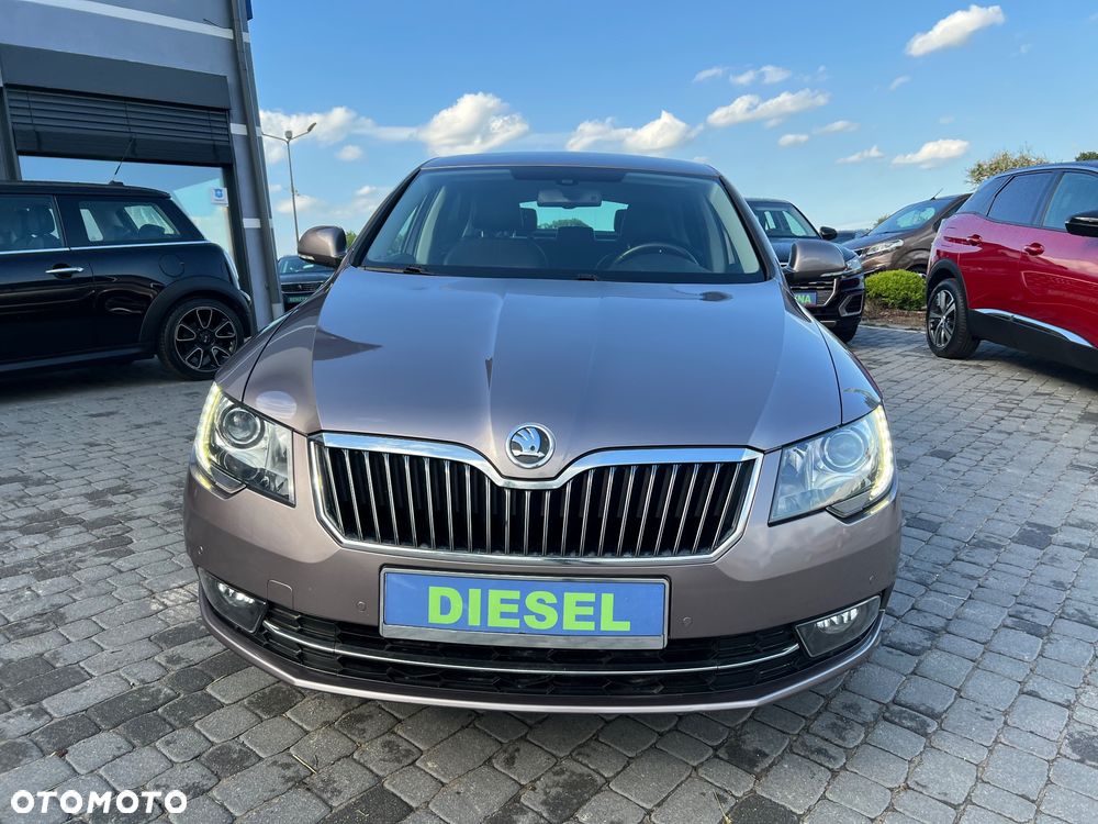 Skoda Superb 1.6 TDI Active Greenline - 3