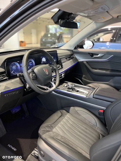 Hongqi HS5 2.0T AWD - 13