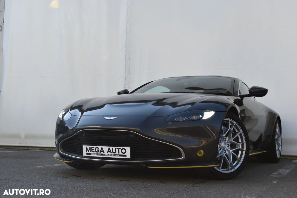 Aston Martin V8 Vantage - 2