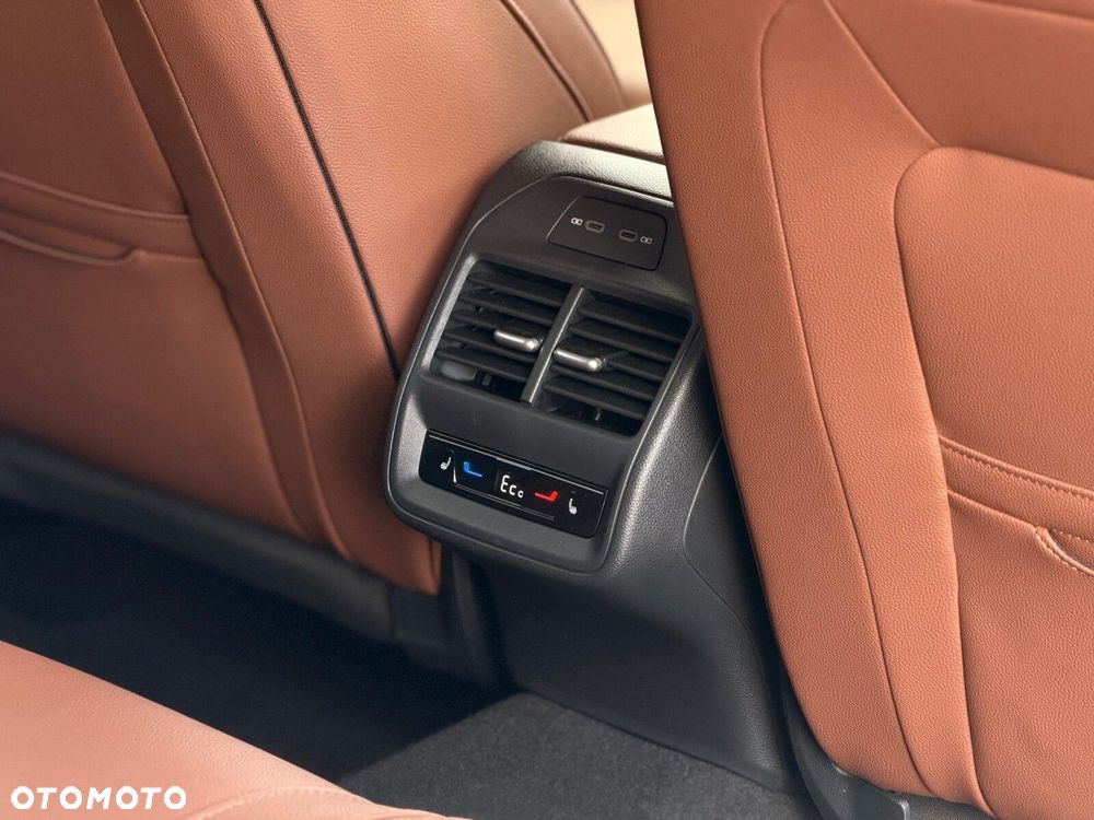 Skoda Superb 1.5 TSI Plug-in Hybrid L&K DSG - 27