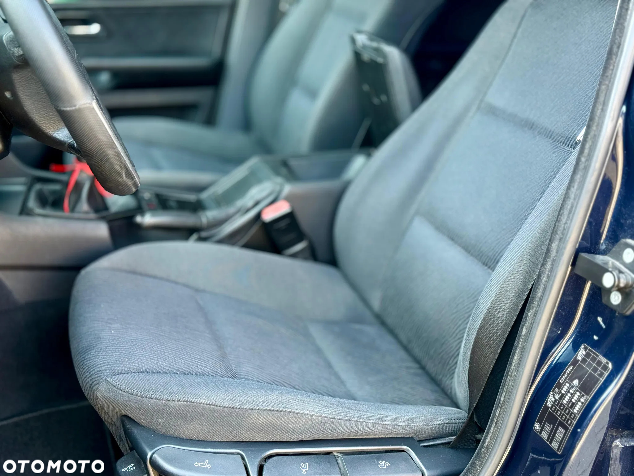 BMW Seria 5 520i - 33