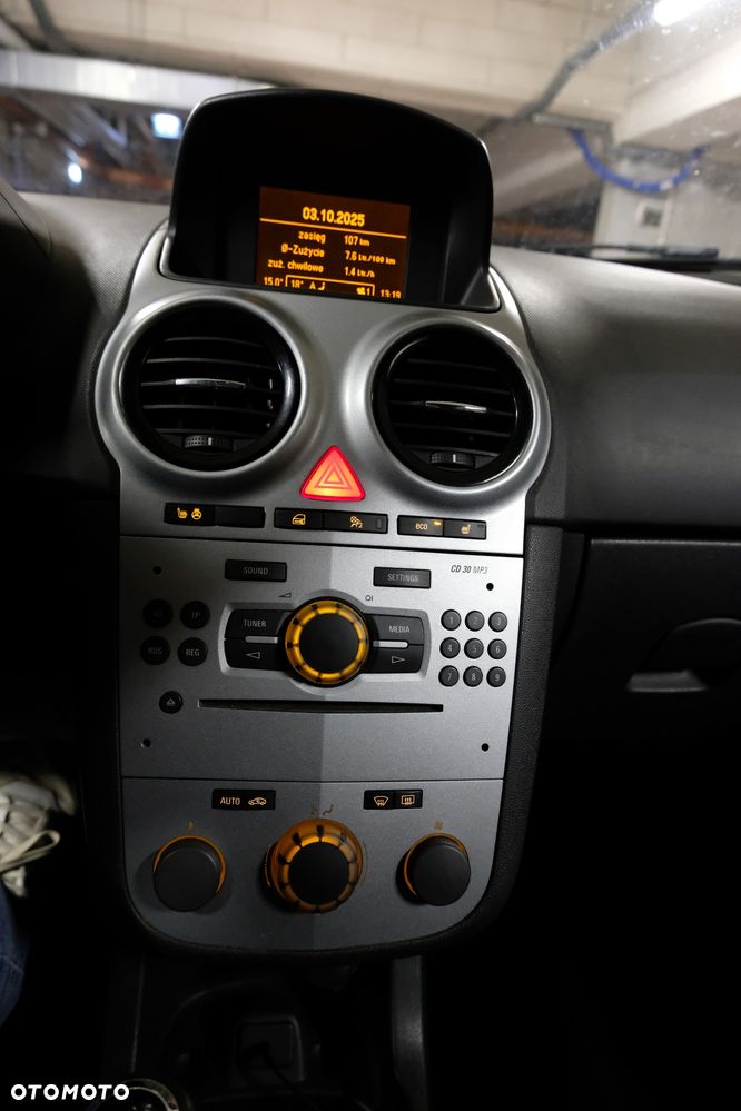 Opel Corsa 1.4 16V Enjoy - 6