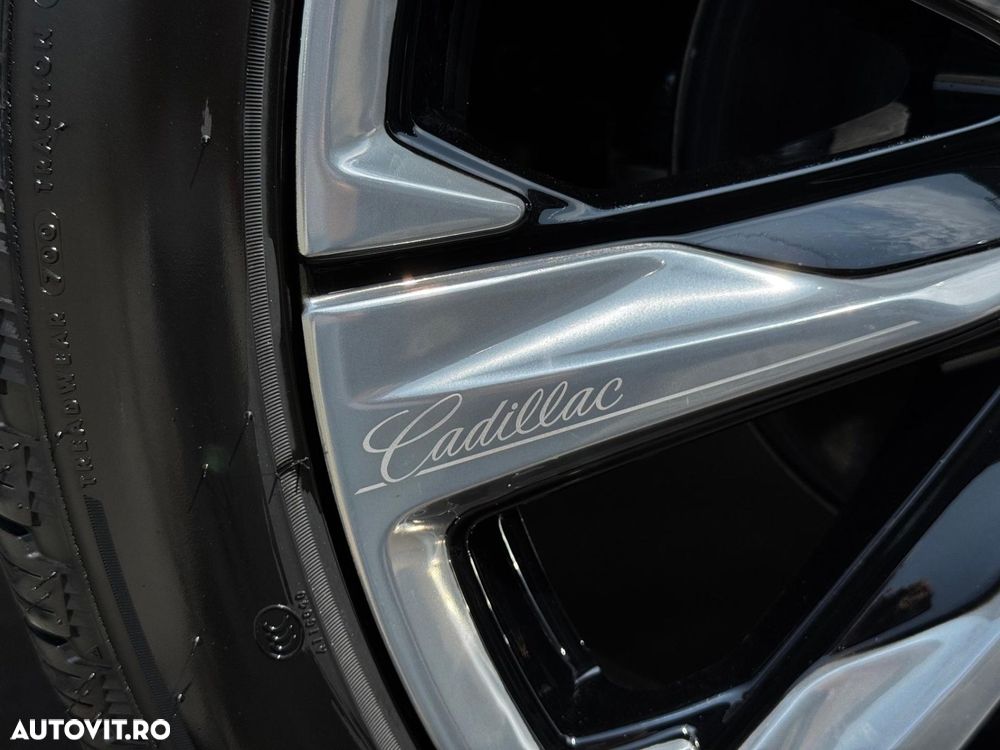 Cadillac Escalade - 36