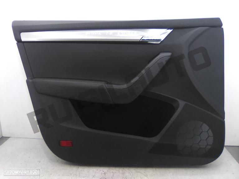 Forra Porta Frente Esquerda 5e083_7247 Skoda Octavia Iii Combi - 1