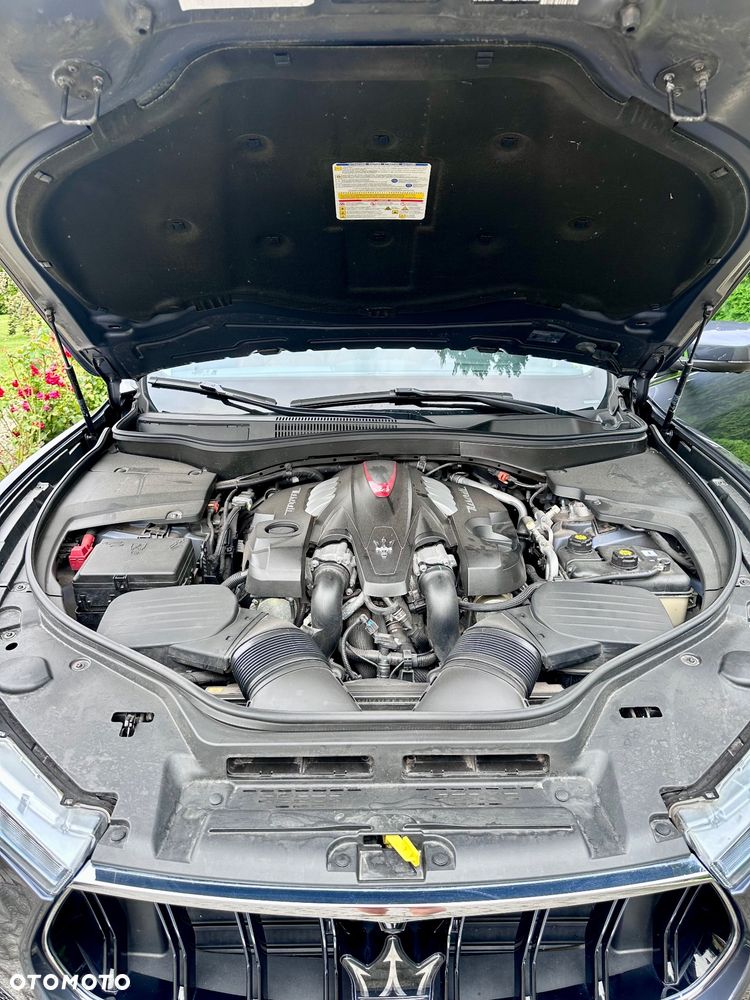 Maserati Levante GTS Q4 - 11