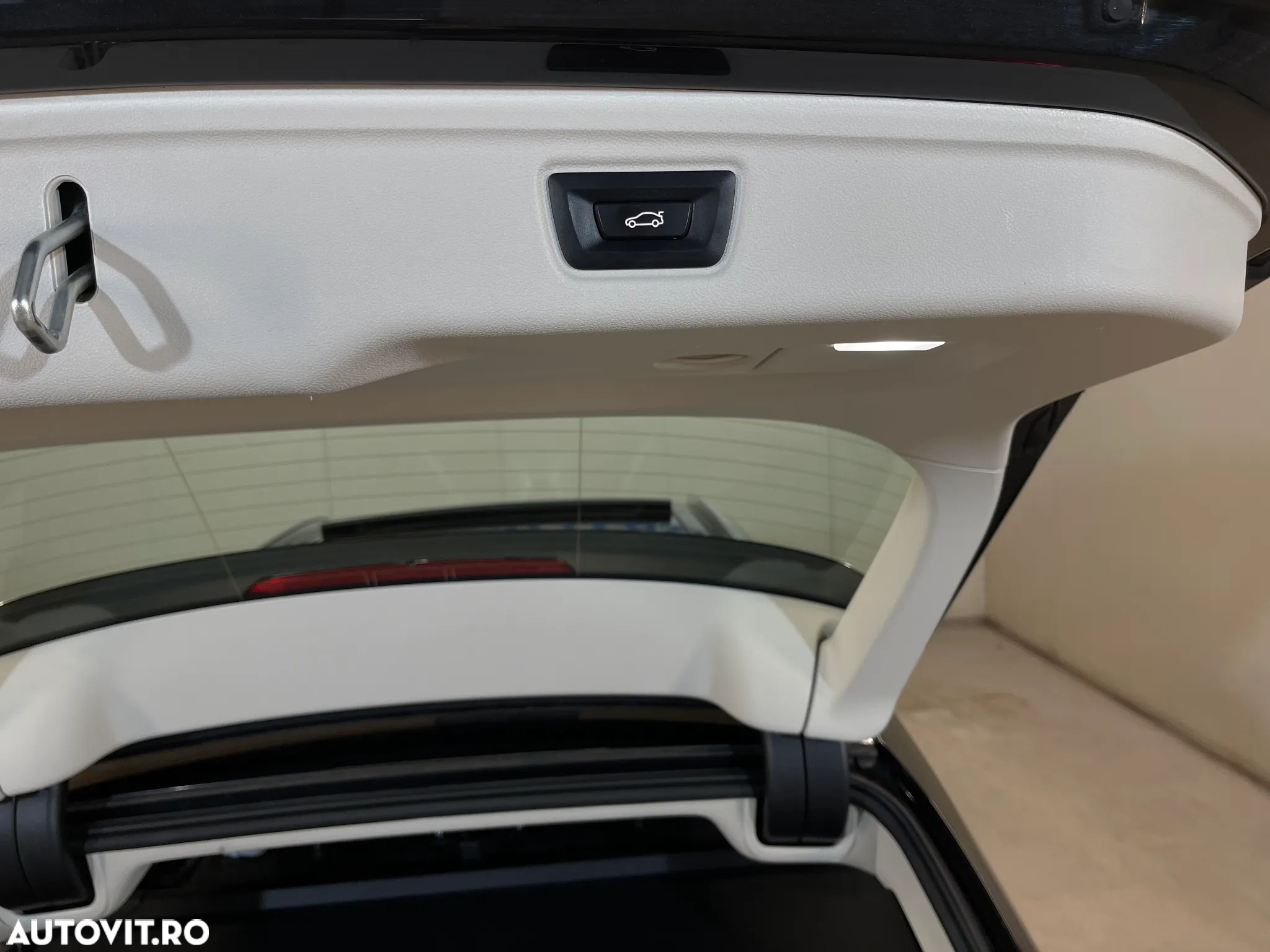 BMW Seria 3 318d AT MHEV - 27