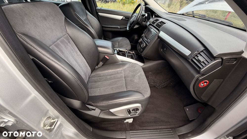 Mercedes-Benz Klasa R 350 4-Matic - 16