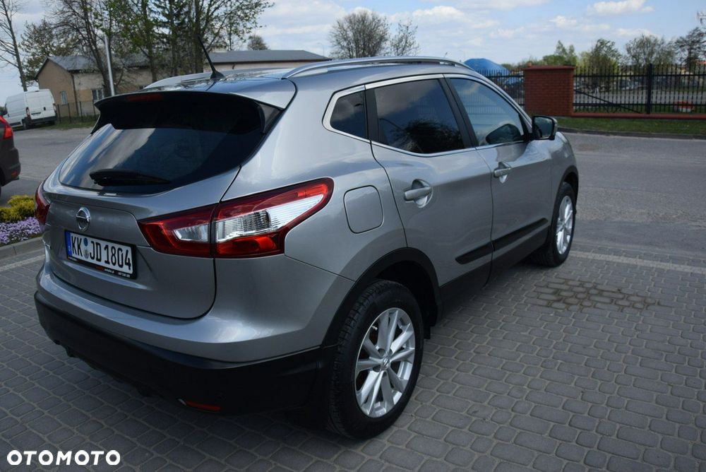 Nissan Qashqai 1.6 dCi 4x4 360 S&S - 16