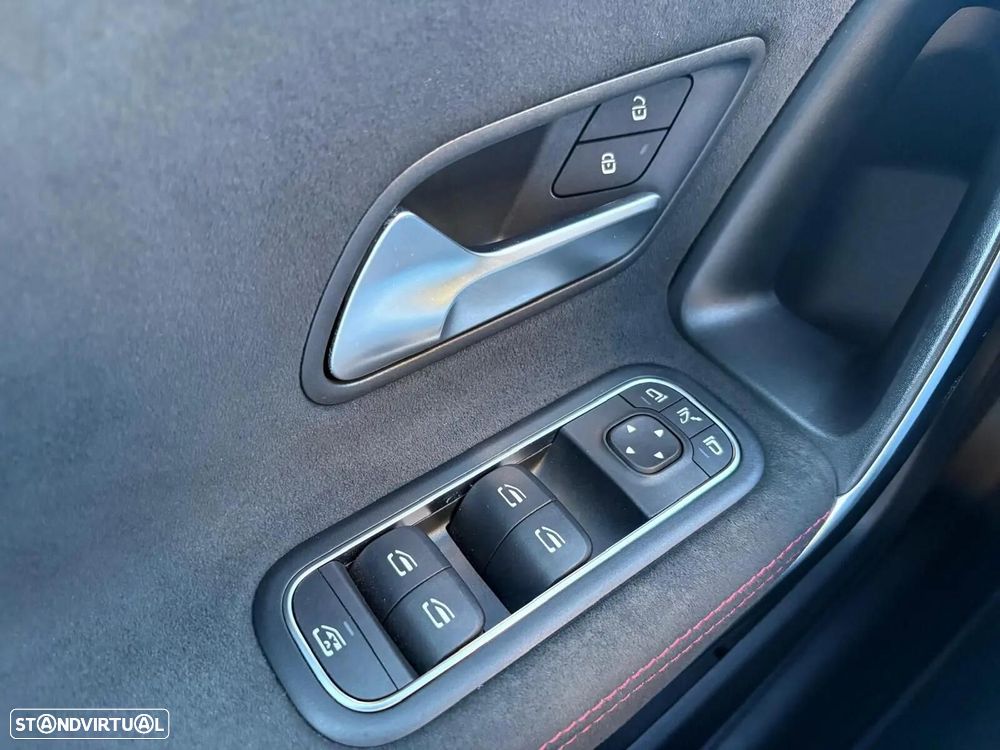 Mercedes-Benz A 180 d AMG Line Aut. - 35