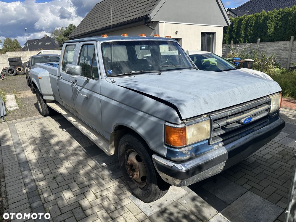 Ford F350 - 1