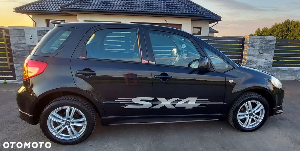 Suzuki SX4 1.6 VVT 4x2 Comfort - 15