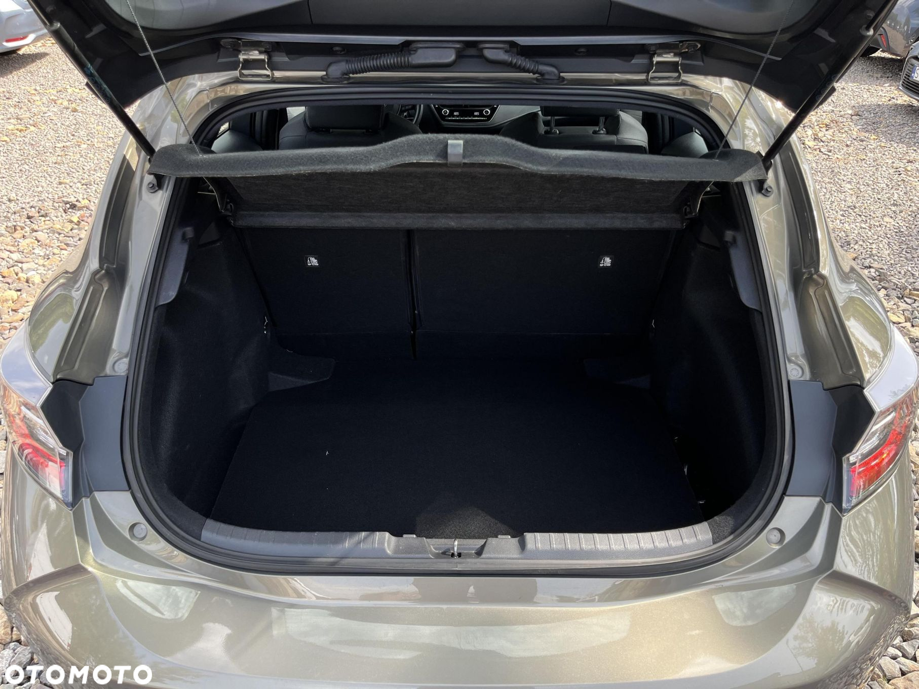 Toyota Corolla 1.2 T Comfort - 21