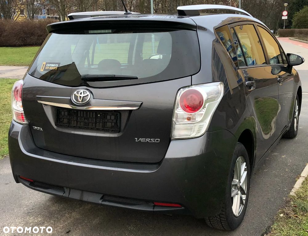 Toyota Verso 1.8 Premium 7os - 6