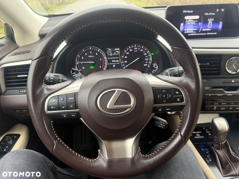 Lexus RX 450h (hybrid) - 25