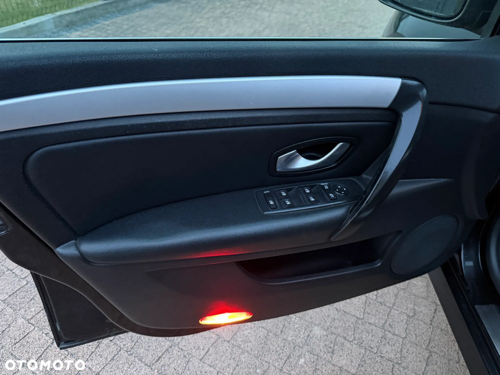Renault Laguna 2.0 DCi Privilege - 8