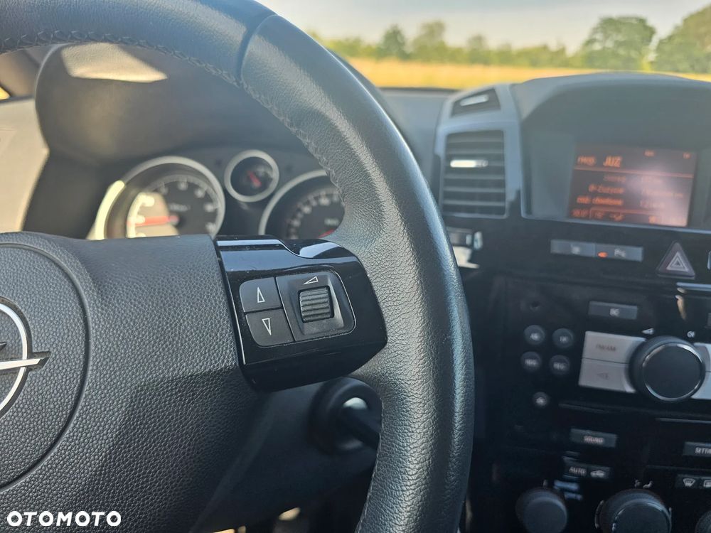 Opel Zafira 1.6 Cosmo - 20