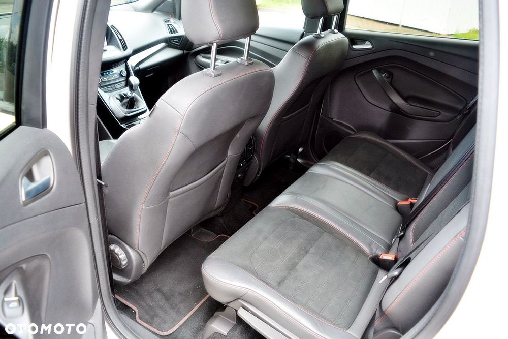 Ford Kuga 1.5 EcoBoost FWD ST-Line ASS MMT6 - 11