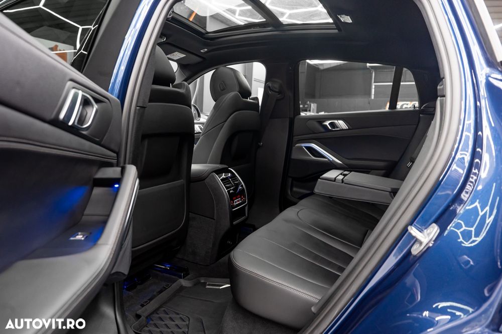 BMW X6 xDrive40i AT MHEV - 19