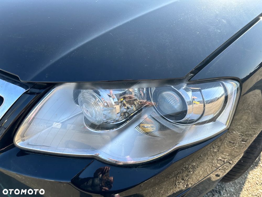 PASSAT B6 LAMPA PRZOD LEWA  XENON - 1