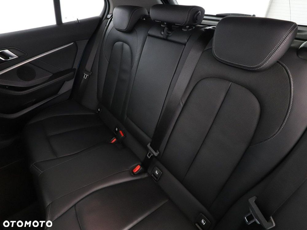 BMW Seria 1 120d xDrive Luxury Line - 18