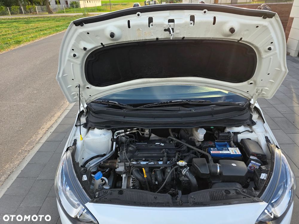 Hyundai i20 - 17