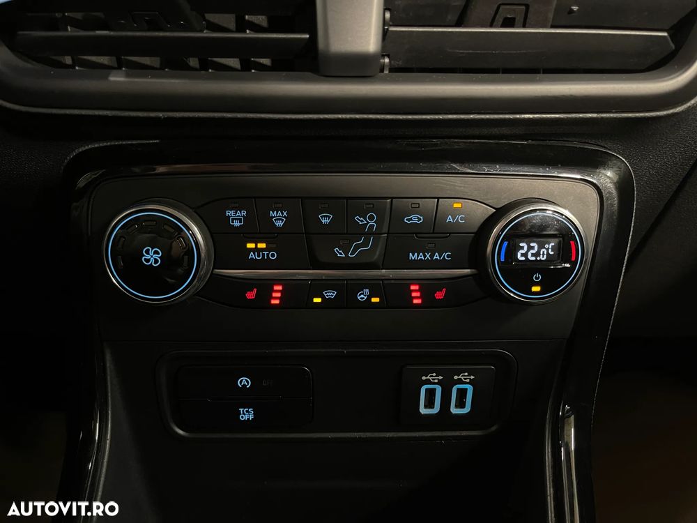 Ford EcoSport 1.5 EcoBlue Titanium - 16