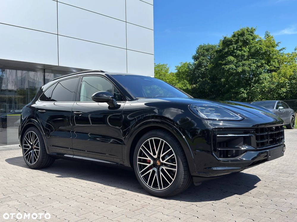 Porsche Cayenne GTS - 3