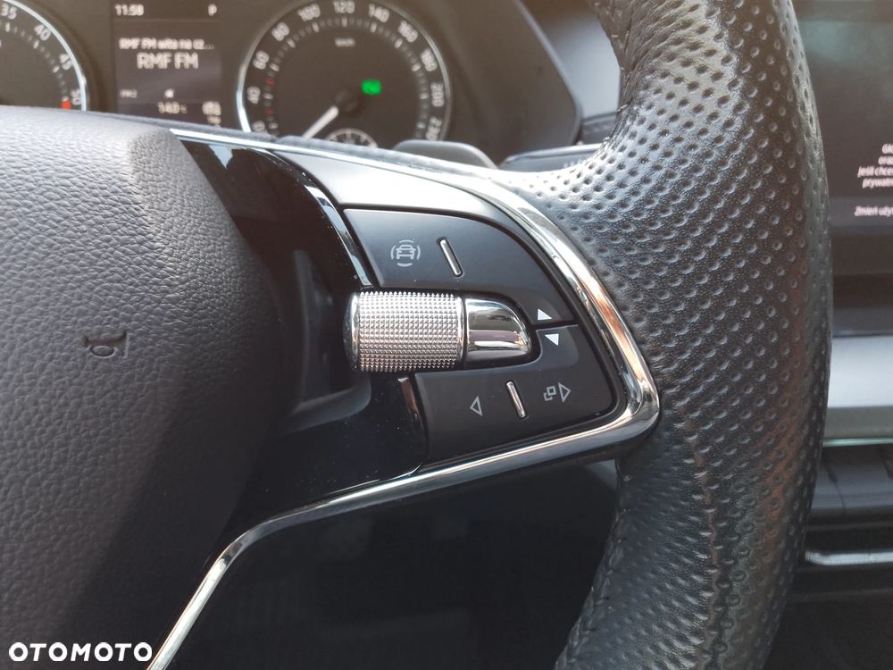 Skoda Octavia 2.0 TDI Ambition DSG - 22